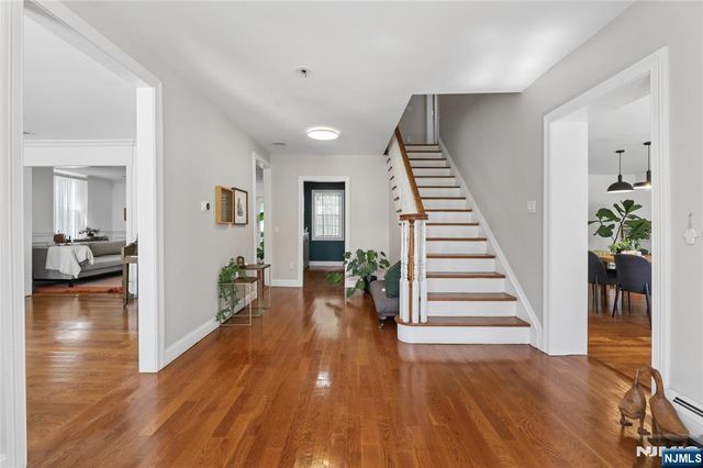 253 Clinton Avenue, Tenafly, NJ 07670