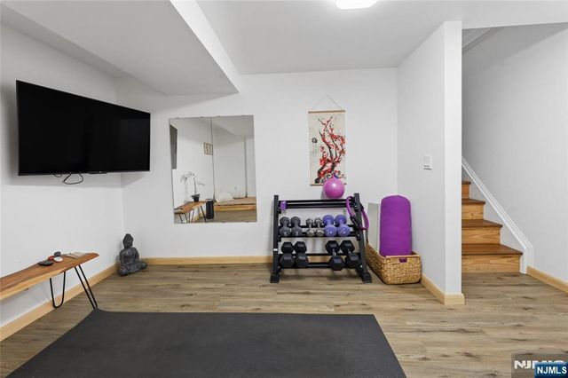 253 Clinton Avenue, Tenafly, NJ 07670