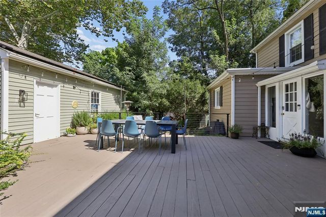 253 Clinton Avenue, Tenafly, NJ 07670
