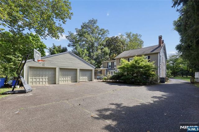 253 Clinton Avenue, Tenafly, NJ 07670