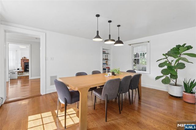 253 Clinton Avenue, Tenafly, NJ 07670