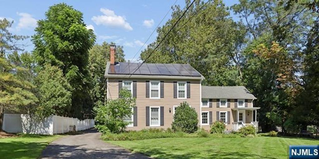 253 Clinton Avenue, Tenafly, NJ 07670