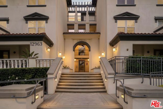 12963 Runway Road 314, Los Angeles, CA 90094