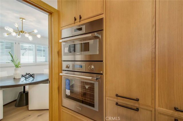 305 Robinhood, Costa Mesa, CA 92627