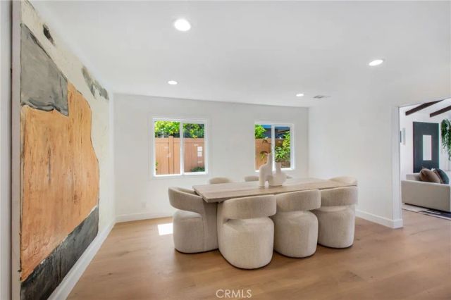 305 Robinhood, Costa Mesa, CA 92627