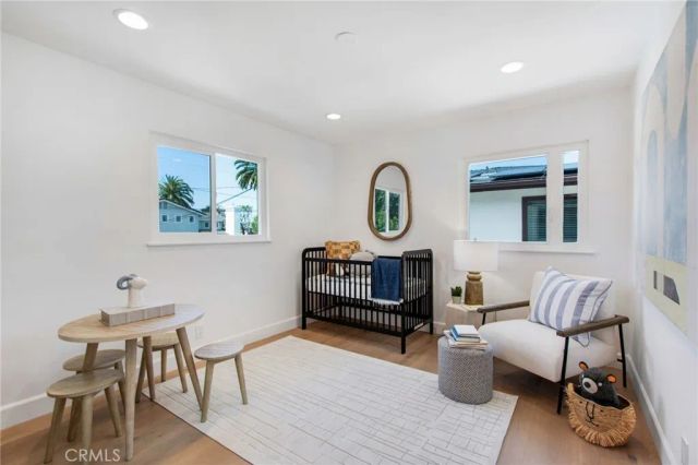 305 Robinhood, Costa Mesa, CA 92627