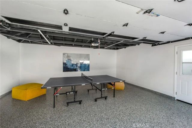 305 Robinhood, Costa Mesa, CA 92627