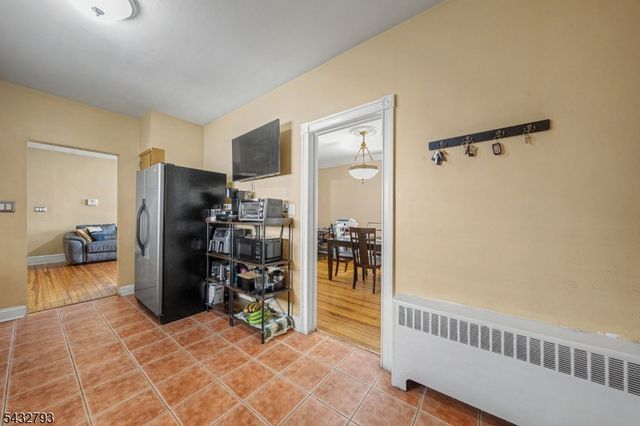 101 Chamberlain Ave, Paterson City, NJ 07502