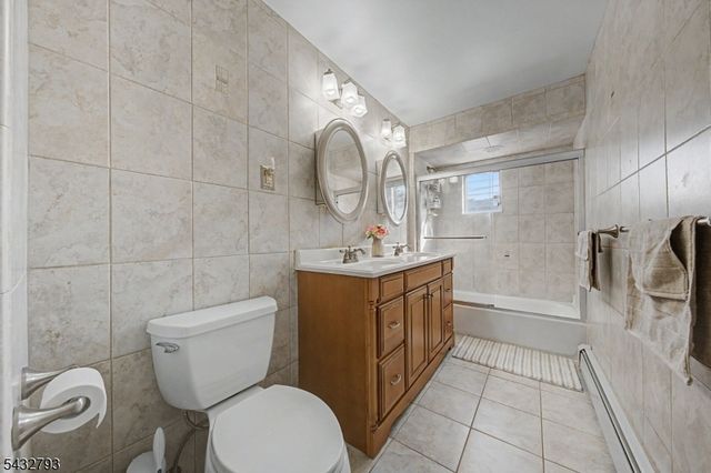 101 Chamberlain Ave, Paterson City, NJ 07502