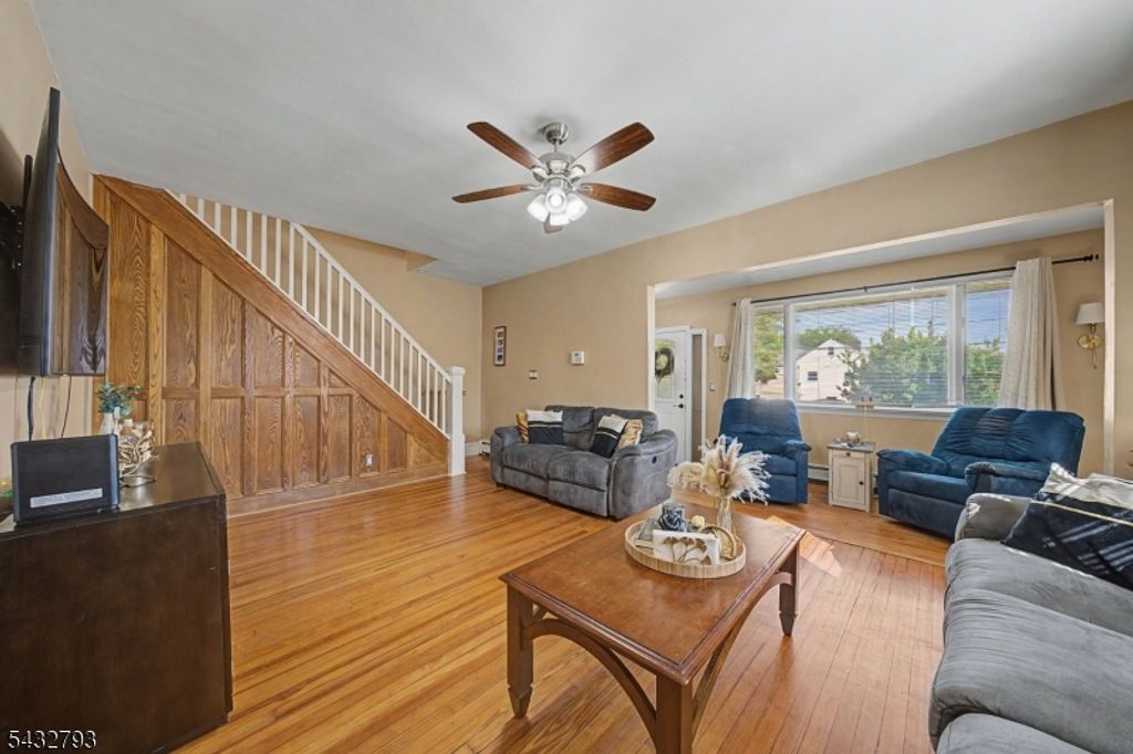 101 Chamberlain Ave, Paterson City, NJ 07502