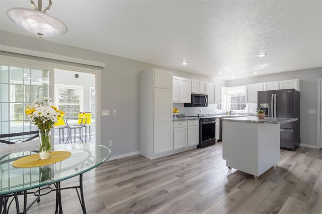 1255 106th Avenue, Plainwell, MI 49080