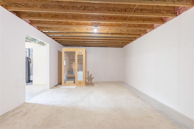 1255 106th Avenue, Plainwell, MI 49080