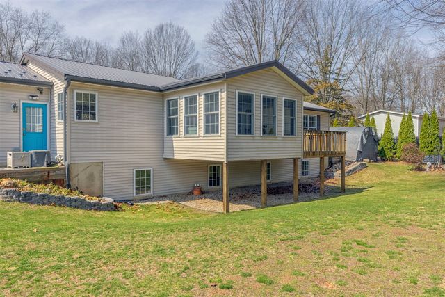 1255 106th Avenue, Plainwell, MI 49080