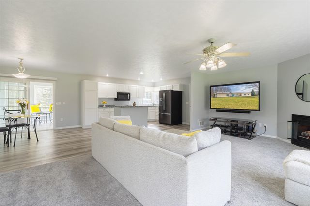 1255 106th Avenue, Plainwell, MI 49080
