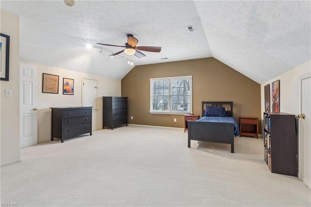 117 Manassas LOOP, Yorktown, VA 23693