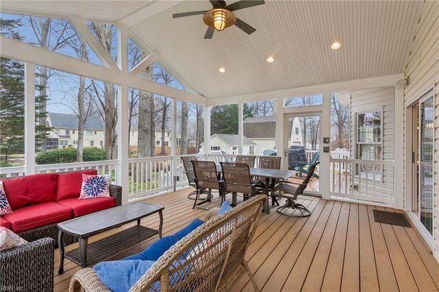 117 Manassas LOOP, Yorktown, VA 23693