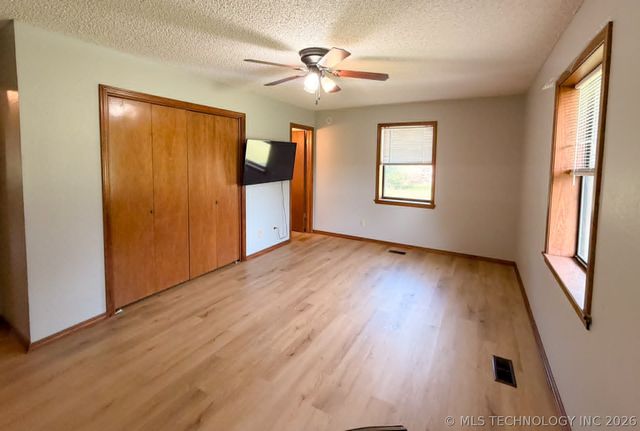 305 E Barclay Street, Henryetta, OK 74437