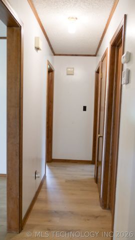 305 E Barclay Street, Henryetta, OK 74437