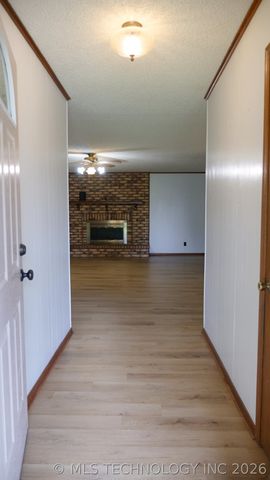 305 E Barclay Street, Henryetta, OK 74437