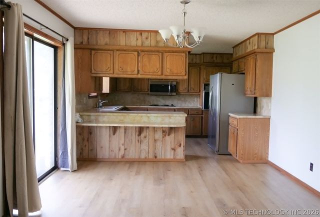 305 E Barclay Street, Henryetta, OK 74437