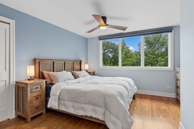 4812 Stonewall Avenue, Downers Grove, IL 60515