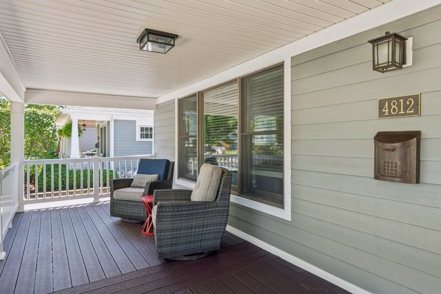 4812 Stonewall Avenue, Downers Grove, IL 60515