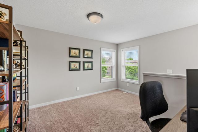 3006 Hemingway Drive, Chaska, MN 55318
