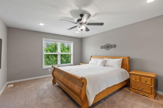 3006 Hemingway Drive, Chaska, MN 55318