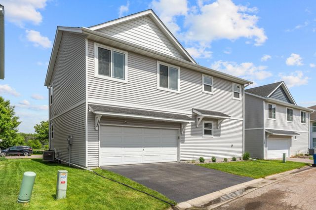 3006 Hemingway Drive, Chaska, MN 55318