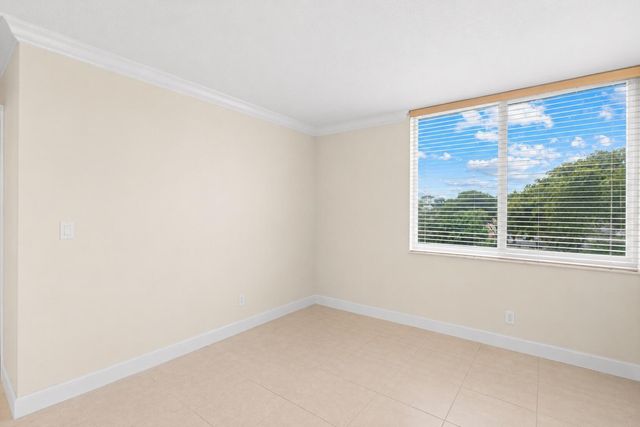 9470 Live Oak Place 409, Davie, FL 33324