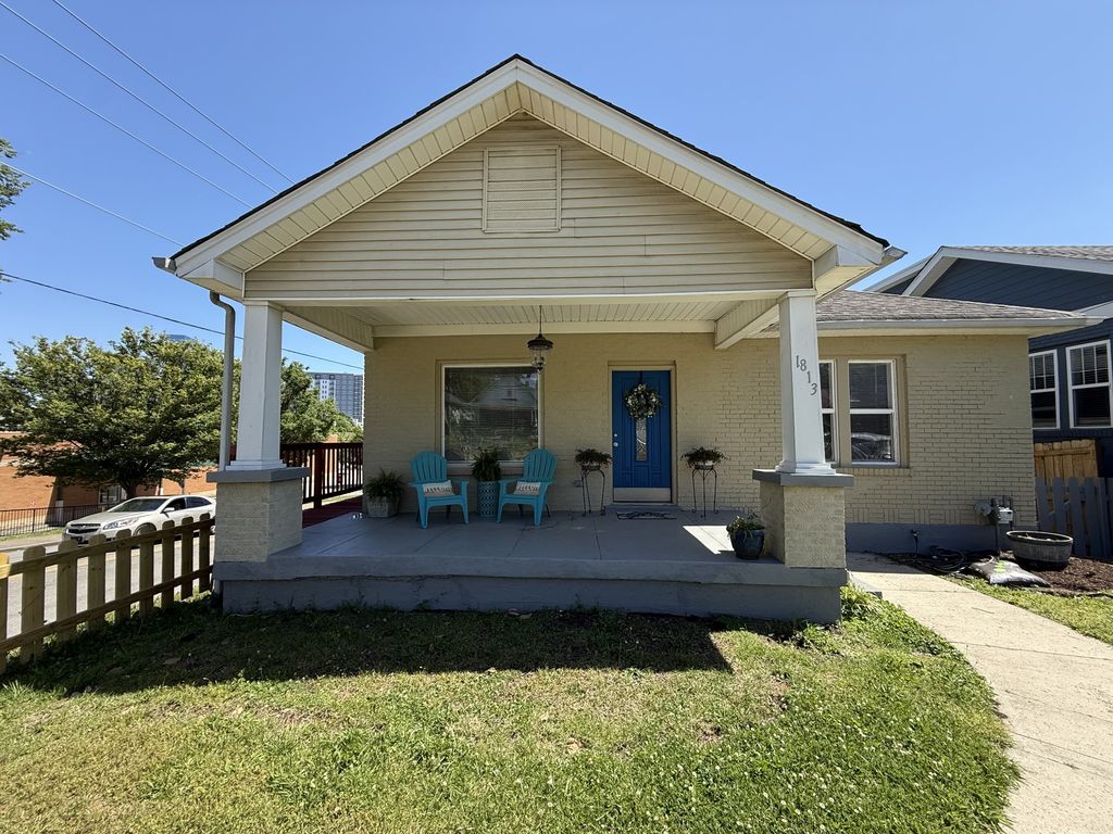 1813 Pearl St, Nashville, TN 37203