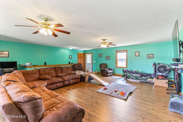 3848 Rooks Road, Atkinson, NC 28421