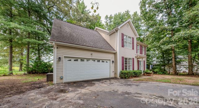 303 Theron Court, Candler, NC 28715