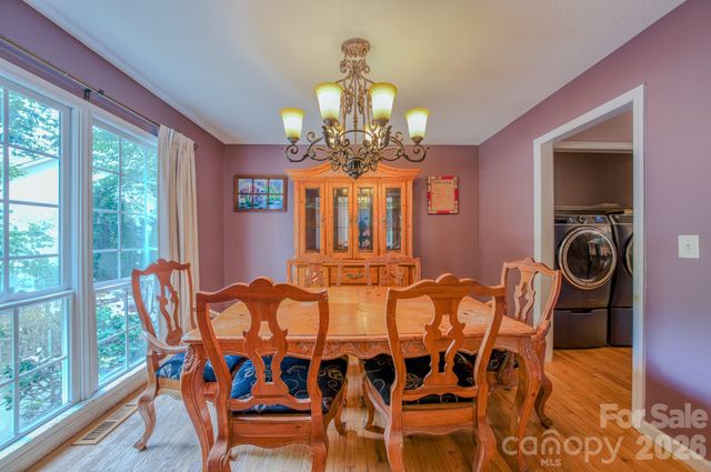 303 Theron Court, Candler, NC 28715