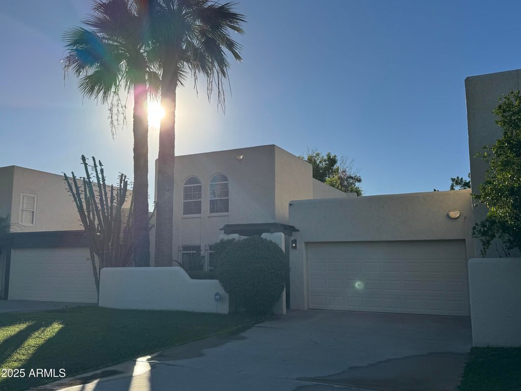 1009 N VILLA NUEVA Drive, Litchfield Park, AZ 85340