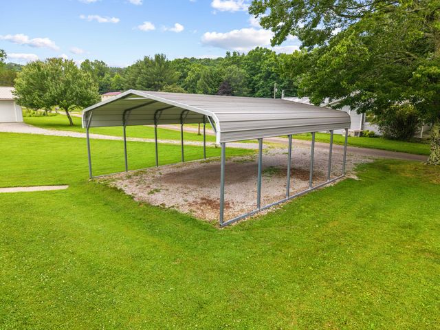 23 Astor Lane, Crab Orchard, KY 40419