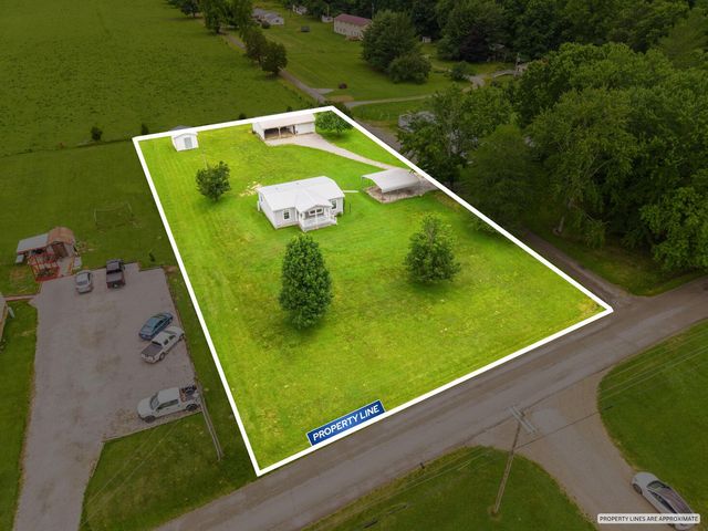 23 Astor Lane, Crab Orchard, KY 40419
