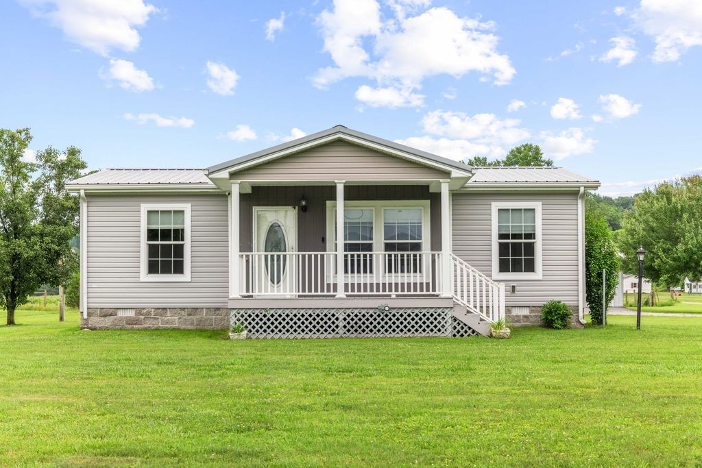 23 Astor Lane, Crab Orchard, KY 40419