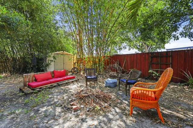 112 San Juan Drive, Palm Springs, FL 33461