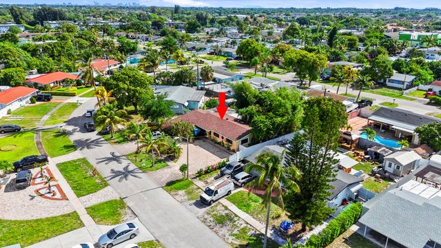 112 San Juan Drive, Palm Springs, FL 33461