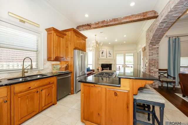 9535 Magnolia Crossing Dr, Greenwell Springs, LA 70739