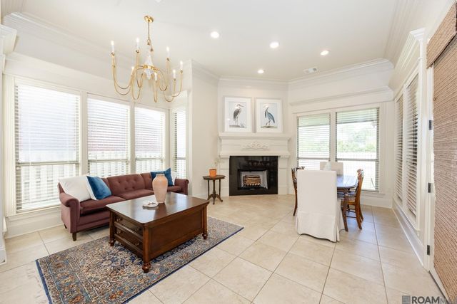 9535 Magnolia Crossing Dr, Greenwell Springs, LA 70739