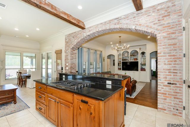 9535 Magnolia Crossing Dr, Greenwell Springs, LA 70739