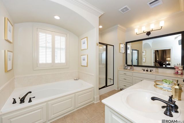 9535 Magnolia Crossing Dr, Greenwell Springs, LA 70739