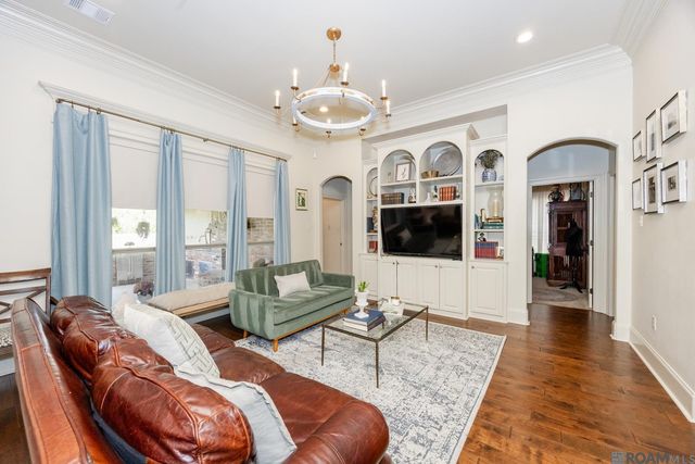 9535 Magnolia Crossing Dr, Greenwell Springs, LA 70739