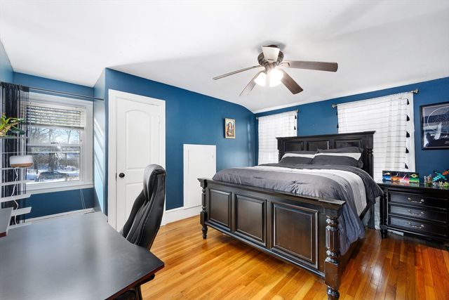 29 Waldo St, New Bedford, MA 02745