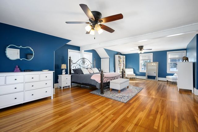 29 Waldo St, New Bedford, MA 02745