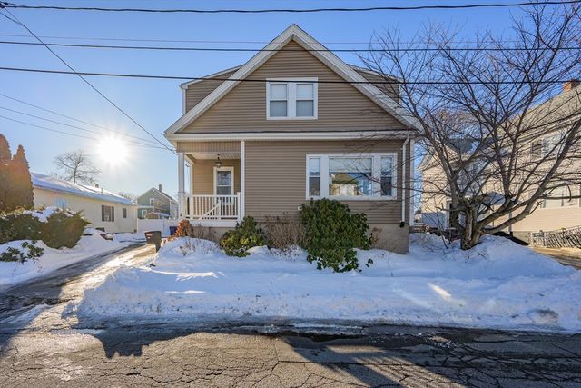 29 Waldo St, New Bedford, MA 02745