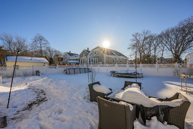 29 Waldo St, New Bedford, MA 02745