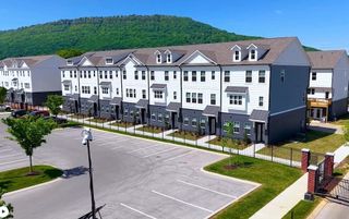 3254 Aberdeen Row 16, Chattanooga, TN 37410